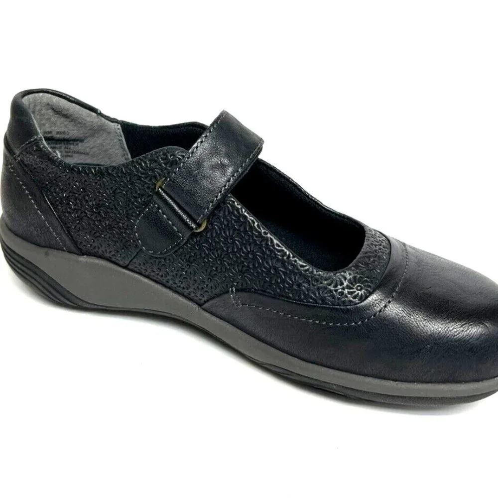 Halsa Footwear new box